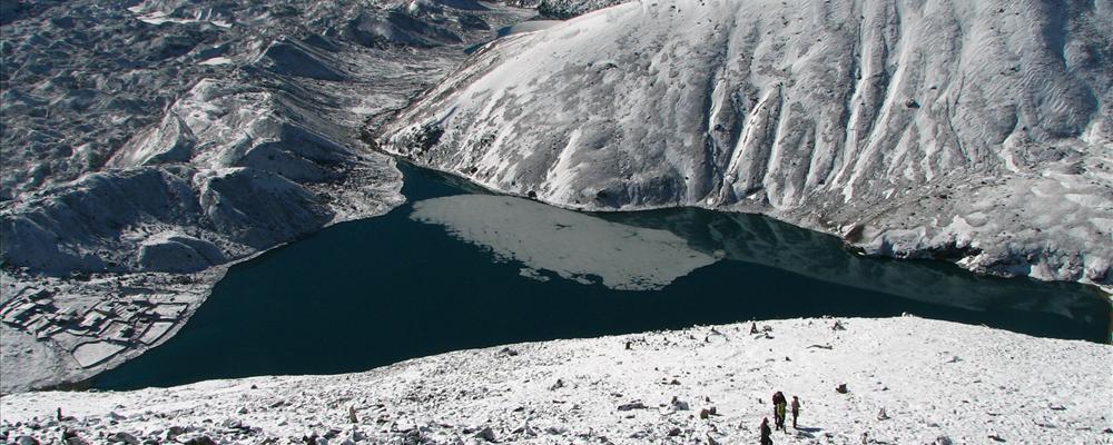 Nepal - Sagamartha Trek - 124 - going back down to the lake